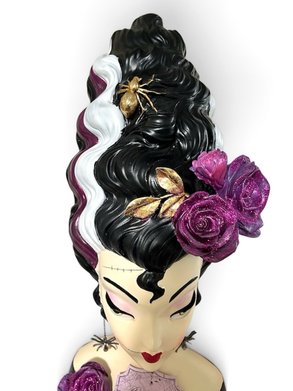 NEW Bella Lux Bride of Frankenstein Head Bust Spider Earrings Halloween Decor - Picture 6 of 6